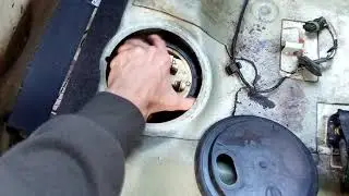 Fuel pump replacement Renault Megane 1.4 16v