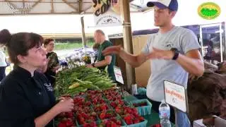 Chef Bonicelli Shops Minneapolis Farmers Market: Episode 3 - Strawberries