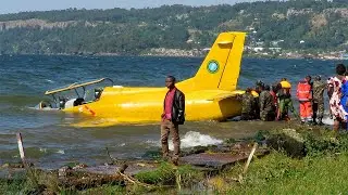 SHUHUDA AFUNGUKA NDEGE YA JESHI ILIYOANGUKA BUKOBA ZIWANI 
