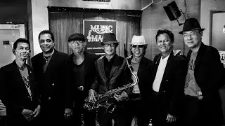 Pang Yau. Music&Magic live feat Hock Tan. Pics by Bob Tan.