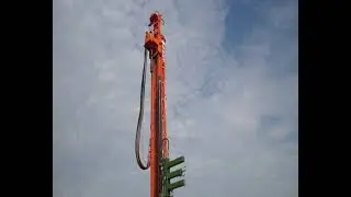 Drilling rig with automated rod handling