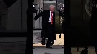 Trump Exits Marine One & Hands Coin to Saluting Marine &ndash; Class Act Moment 🇺🇸🎖️