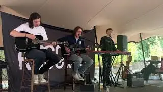 Rosellas🐝 &ldquo;Born Under A Cloud&rdquo; live at the kings Arms session Sunday 1st August 2021!