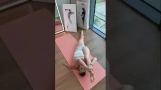 Daily yoga (Subscribe) 🧘❤️😍#yoga #exercise #yogachallenge #stretching#usa #japanese #yoga #stretchin