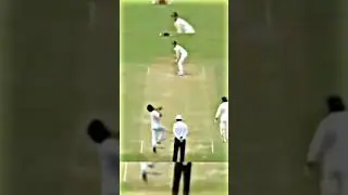 Kapil Dev Amazing Swing Bowling 🔥🤯 #shorts #viral