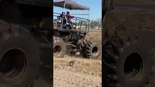 Dually Swamp Buggy helping Tow folks out all Day #offroad #mudbog #mudslinging