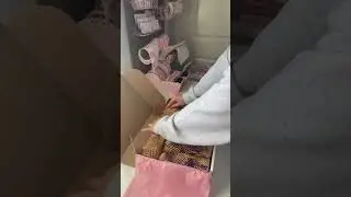 Packing a huge cup order🤩