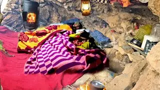 Cave Survival Challenge 🏔 A night with real nomads inside a cave🔥 (Cave dwellers)