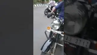 Royale Enfield Classic 350....Pure Raw Engine! Pure Happiness