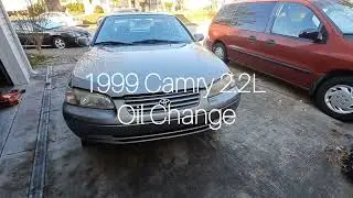 Замена масла и фильтра: Toyota Camry 1999 года, 2,2 л, 4 цилиндра