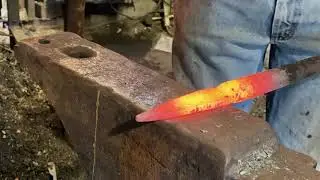 Blacksmithing - forging and full tang integral bolster blade