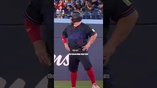 This Player Got a Standing Ovation For a Stolen Base
