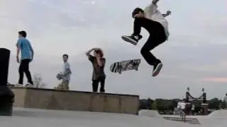 Slow motion skateboarding 6: Riley skatepark again