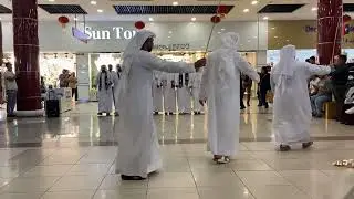 UAE national day dance #dubai #uaedubai #dragonmall #dance 20.11.2025