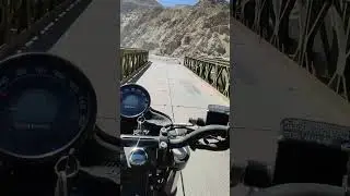 Bridge Crossing In Ladakh🔥|| Ladakh Bike Trip || #trending #shorts #ladakh