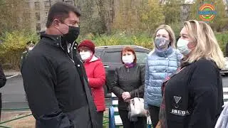 Владимир Слепцов принял работы по благоустройству двора в Тимоново