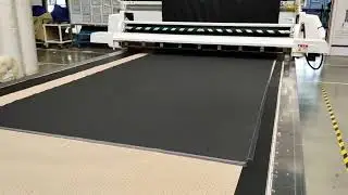 Automatic spreading machine for car interior
