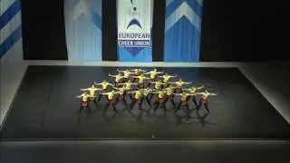 Cheerleading .Junior Hip Hop Russian Cheer Union Center of modern choreography.