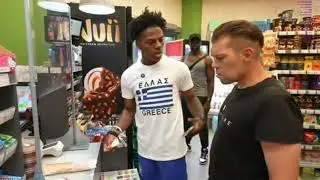 ISHOWSPEED helps a hungry man#ishowspeed#kindness #gooddeeds #celebritygooddeeds #celebritykindness