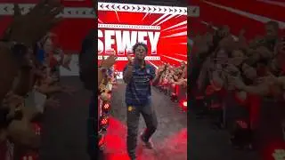 iShowSpeed makes his WWE entrance at Fanatics Fest.