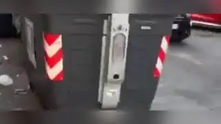 CITTADINO SI METTE DAVANTI AI SECCHIONI E GUARDATE CHE FA!!