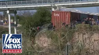 Watch: Republican delegation witnesses migrants trying to cross border