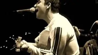 Noel Gallagher & Kelly Jones Live