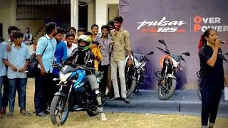 Pulsar ns125 bike stunt show in colleges & boys reactions