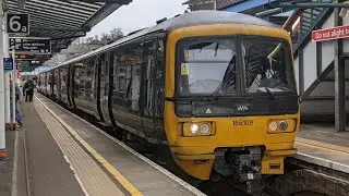GWR Class 165109 departs Guildford (01/11/2024)