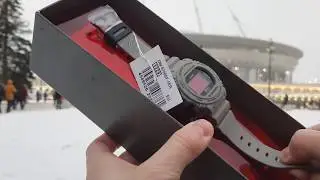 С новым годом! / Обзор Casio G-SHOCK DW-5700SF-1E Redback Spider / коллаборация 2018 Sneaker Freaker