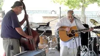 Bill Seiden at the Milford Musicians Reunion Part 1 of 2 8-14-2010
