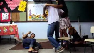 Pe&ccedil;a turma 1OO2 ! Helio Pellegrino
