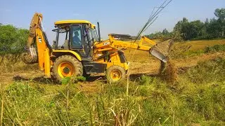 Working And Levelling Mud On Jcb 3dx Backhoe  Cleaning Up The By The Jcb 3dx Dozer