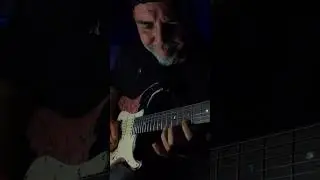 😜🤘🤘 #moiguitar #guitarraelectrica #guitarmusic #guitarraeletrica