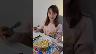 Piove Pasta! Forse il Meteo ha Sbagliato Letizia e Niko Roba da Matti #shorts #letizia4ever #meteo
