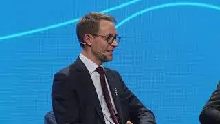 Dr Ashley Bloomfield