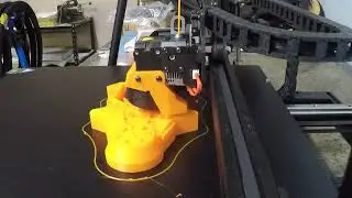 1lb Horizontal Battle bot 3d printed on Creality CR-M4