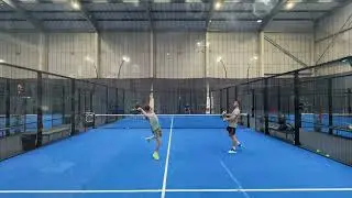 Harry / Kiki vs Marcos / Serge - 6/1 - 5/7 - 7/5