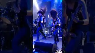 Crypta headbanging Luana,Taina Jessica,Under The Black Wings,Munich August 2022