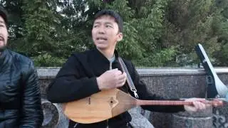 Тұрсынхан Құмархан. "Алтайдың ар жағынан келген ару" - Тынышбай Рақым