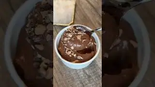 Шоколадный пудинг с авокадо &mdash; простой и полезный рецепт для блендера