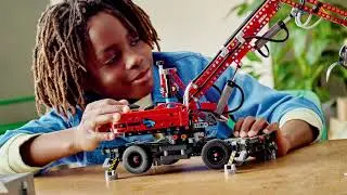 LEGO Technic Material Handler Construction Vehicle 42144