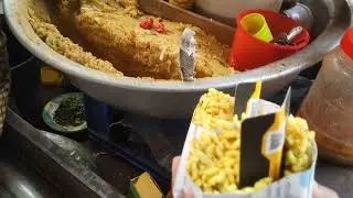 Spicy Naga Jhal Muri - আবার নাগা ? Bangladeshi Street Food ||