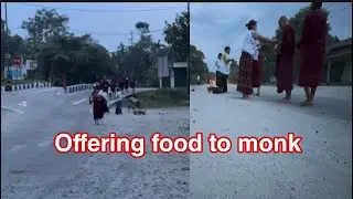 Offering food to monk//chongkham village 🙏🙏🙏