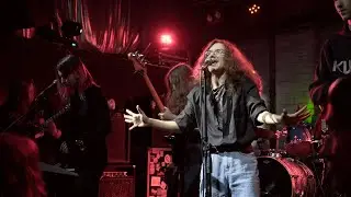 The Spectators - Torn Apart (Live)
