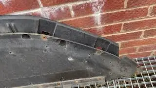 My How to fix a jammed bonnet catch on a Jaguar XF 3000cc turbo diesel face lift