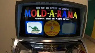 MOLD-A-RAMA..Hot Sutff...!!! 👍😎🇺🇸Please Subscribe GOD BLESS AMERICA AND YOU TOO...!!!