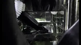 Internal pneumatic vertical door -  CSV Containment Powder Dispensing.