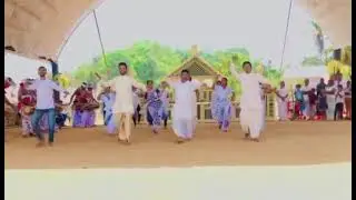 නාරම්මල මුදිත අයියගේ වෙස් මංගල්ලේ කිව්ව කවි පන්තිපෙලක් ඒ නැටුමත් එක්ක හරි ලස්සනට කවි පෙළක් යනවා