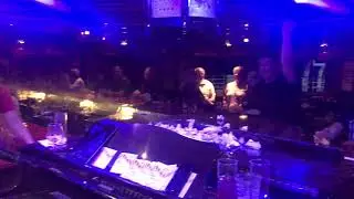 Simon Ross plays &lsquo;Working Class Man&rsquo; live (Fan Video)!
